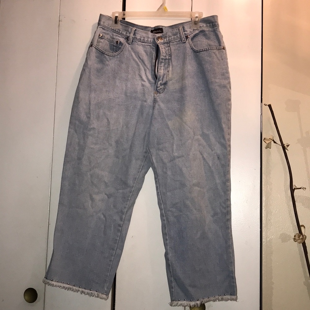 Light denim capri jeans!!!